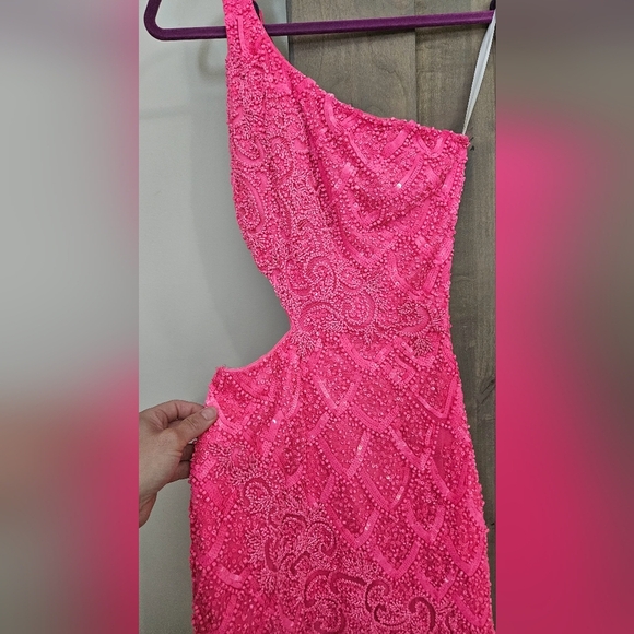 PRIMAVERA Couture One Shoulder Beaded Cocktail Dress In Neon Pink. Size 2 - Picture 8 of 15